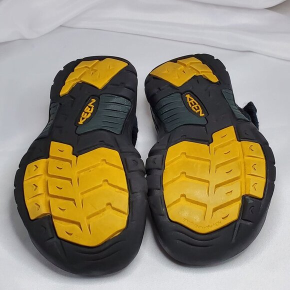 Keen Little Kids Youth Newport H2 Closed Toe Sandals Size 10 Navy & Yellow Shoes - Picture 5 of 10